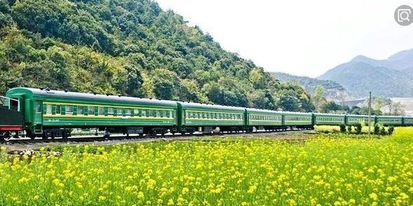 火车售货员告诉你,卧铺车厢“男女混住”4大原因,第二点很暖心