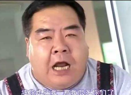 郑则仕落寞后,妻子10年来不离不弃,成名后送妻子千万豪宅