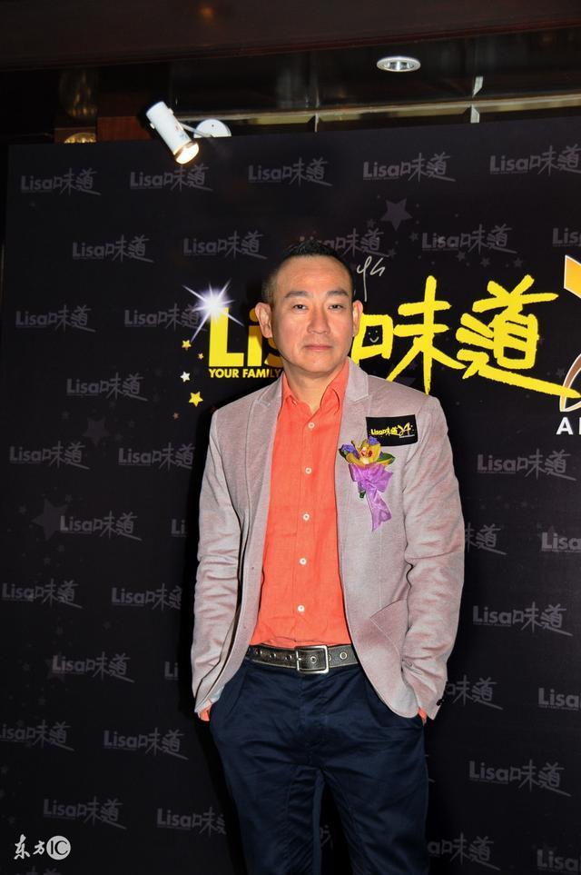 和黎姿传绯闻,与陈慧珊假戏真做,如今53岁的“师奶杀手”却出柜