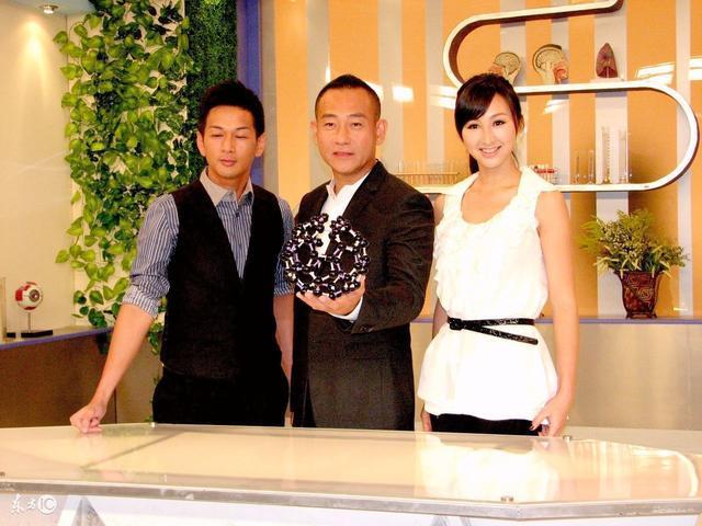 和黎姿传绯闻,与陈慧珊假戏真做,如今53岁的“师奶杀手”却出柜