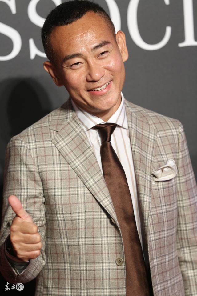 和黎姿传绯闻,与陈慧珊假戏真做,如今53岁的“师奶杀手”却出柜