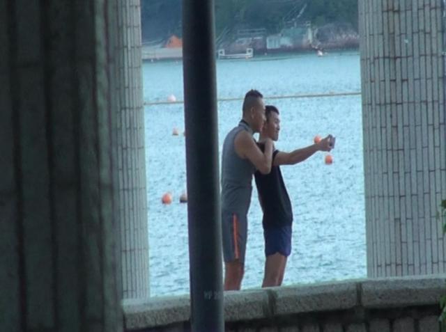 和黎姿传绯闻,与陈慧珊假戏真做,如今53岁的“师奶杀手”却出柜