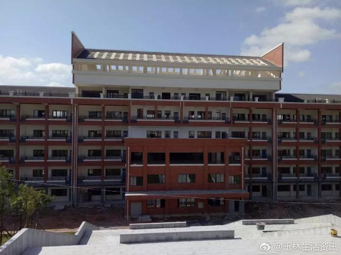 陆川中学新校区美如画