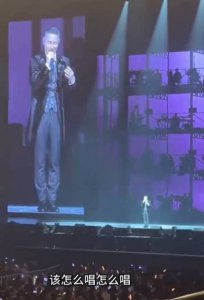 ​张学友演唱时为声音状况鞠躬道歉：不会少唱一首歌