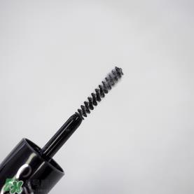 mistine4d睫毛膏红管黑管区别 mistine睫毛膏黑管和红管哪个好？