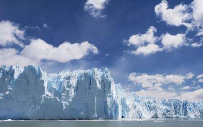 ​李嘉诚这么有钱，为什么不去开自己的银行？