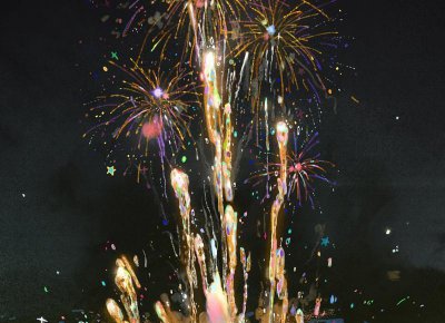 婆婆花1万退休金买手镯,儿媳怒斥其糟蹋钱,婆婆:我的钱我做主