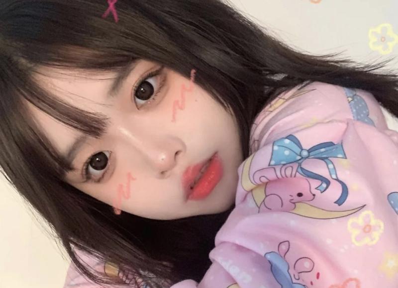 学会这两招,打动女人内心,让你们的关系更暧昧! 学会这两招,打动女人内心,让你们的关系更暧昧!