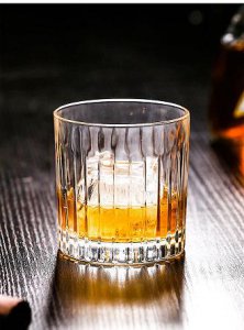 乘动车可以带葡萄酒吗(动车能带葡萄酒吗)