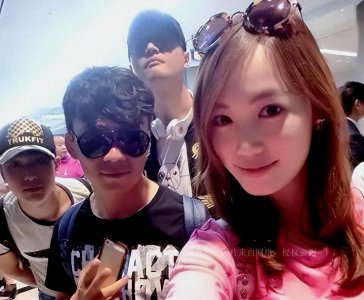 王宝强13岁儿子罕露面香港上学年学费23W,一身衣服没继母包贵