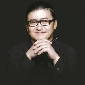 金色盾牌热血铸就…… 有没有那么一首歌,突然触动你的心灵