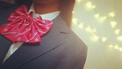 不跟我说晚安就睡了吗(吸管的暗示)