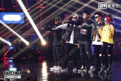 ​《中国新说唱》第一集开播，选手不diss，填词正能量博C位出道？