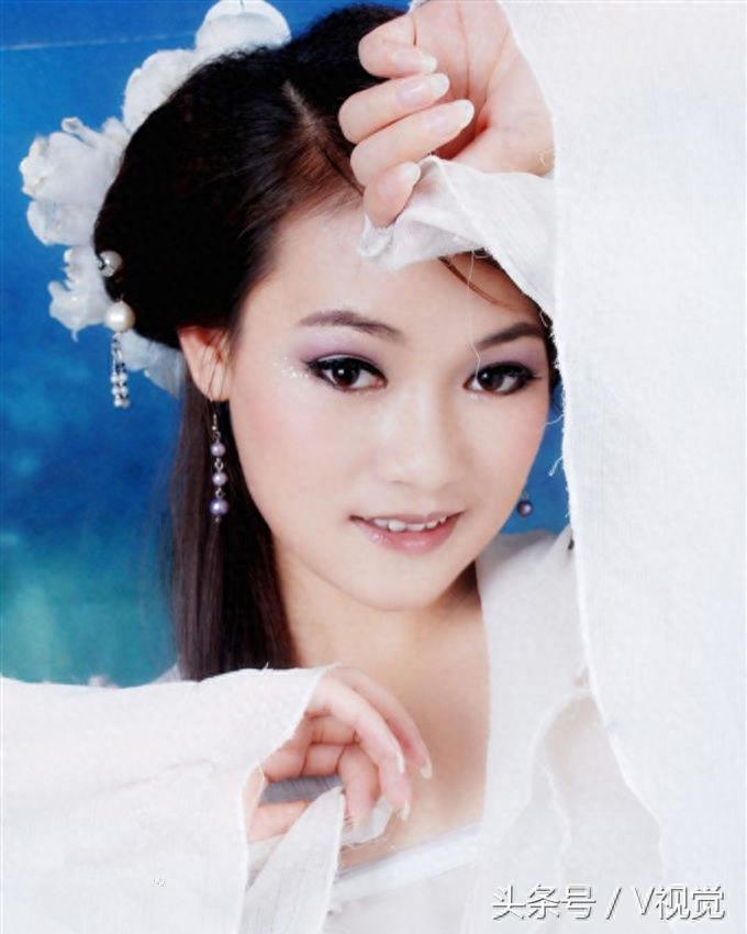 《绝密543》中陈维涵饰杨硕、张译木饰孙牧兰、万美汐饰武藤杏子