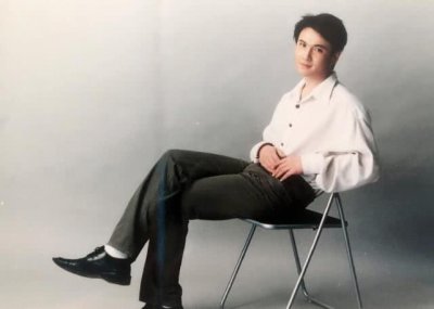 沈腾年轻时旧照曝光,大叔瞬间帅回美少男