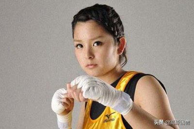 美得太犯规,对手都心疼,格斗女王伊藤沙月,不觉得好像杨幂吗?