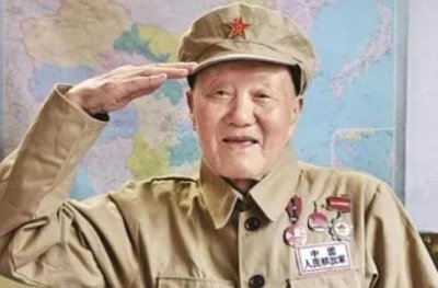 特等功臣张富清,深藏功名63年,连自己儿女也不知他的赫赫战功