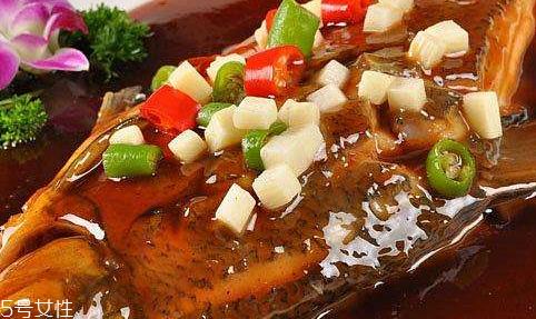 鳊鱼的食用禁忌 食用鳊鱼要注意什么 鳊鱼的食用禁忌 食用鳊鱼要注意什么