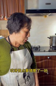 ​乔任梁离世4年多，母亲生病却被骂面相不好，父亲还有中风征兆？