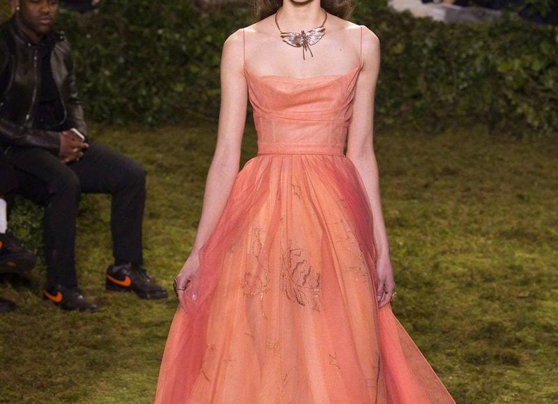 老婆爱上小三我要怎么挽回她的心，老婆爱上小三，我该如何挽回她的心？