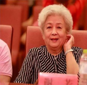 ​谢芳老师的吴老师：喜剧中的真实与优雅