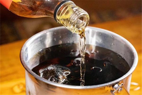 可乐桶度数一般多少度 可乐桶相当于几瓶啤酒