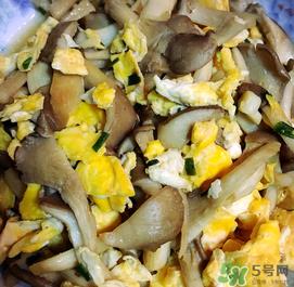 平菇能和鸡蛋一起吃吗？平菇和鸡蛋能一起吃吗？