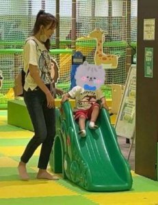 ​林志玲50岁生日首次晒母子合照，温馨祝福引发热议