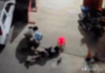 ​男孩被跳楼者砸中生命垂危，跳楼者家人未给出负责任的态度