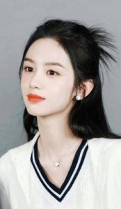 ​侃爷中国开唱！女星周也捧场引粉丝热议，普通观众为啥能看？