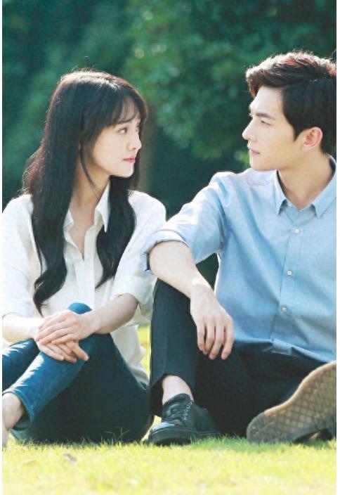 杨洋郑爽两人的“婚纱照”好漂亮，依偎在一起，虐死单身狗