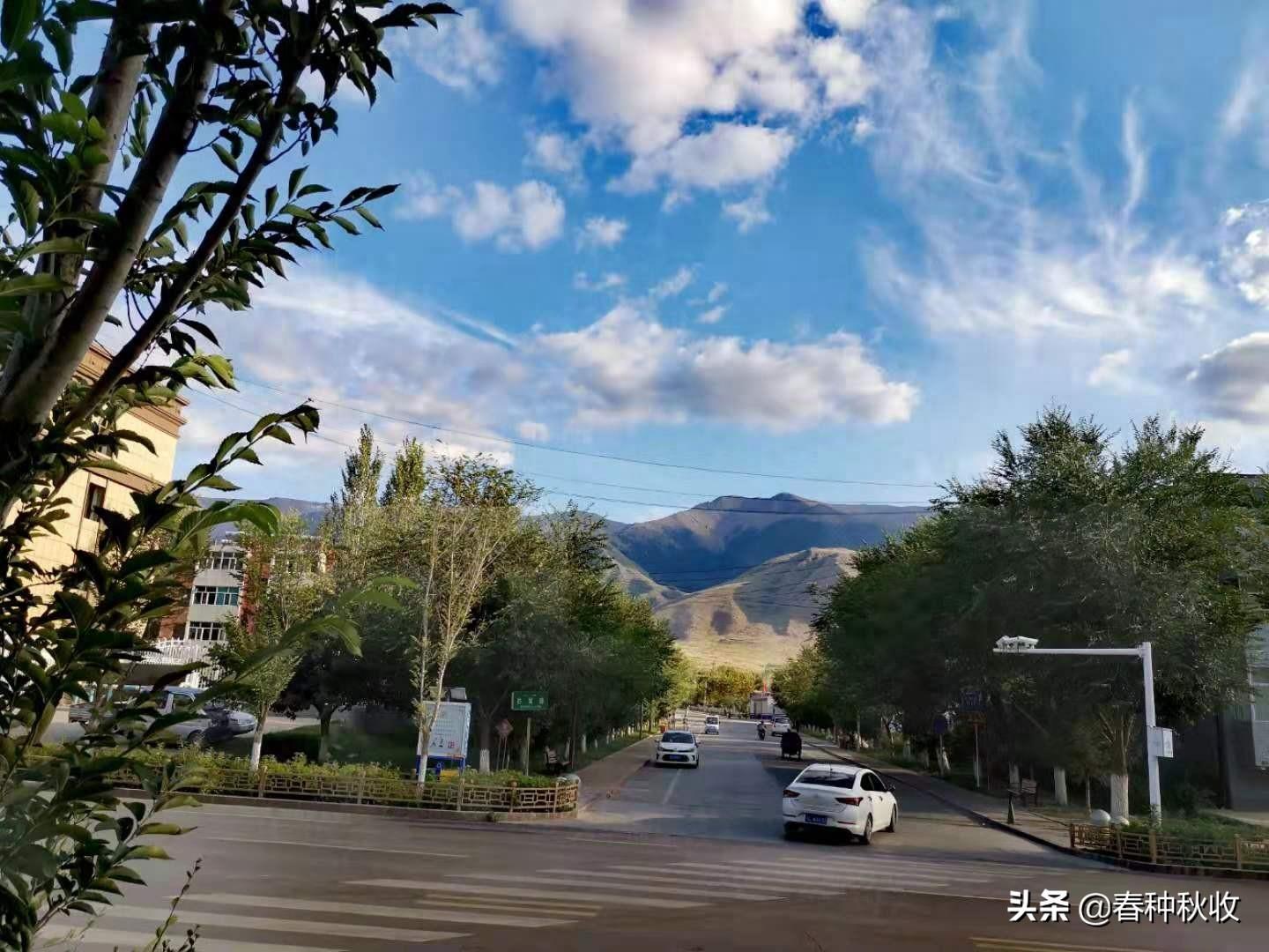 巴里坤是一个将历史与自然融合到极致的哈萨克族自治县