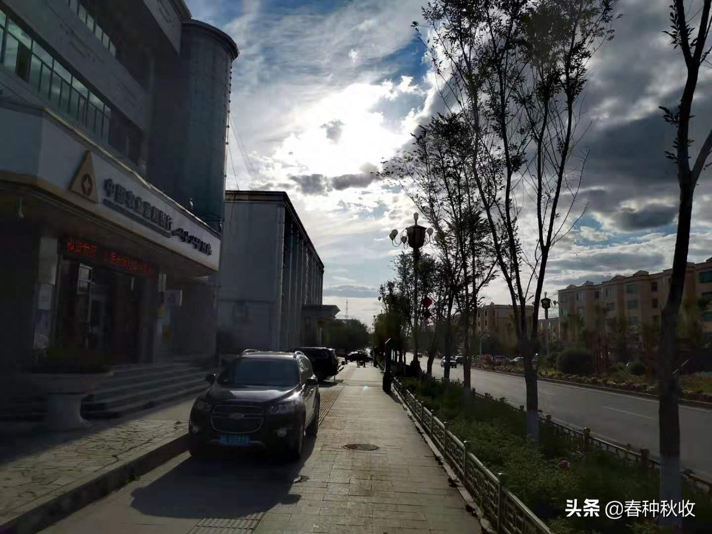 巴里坤是一个将历史与自然融合到极致的哈萨克族自治县