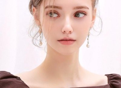 男友念念不忘前女友,是否应该继续与他交往?