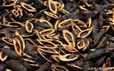 ​嘴巴张不开的原因竟然是经常吃槟榔