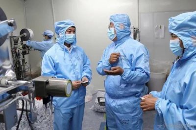 ​地委书记徐向国深入林格贝公司走访调研