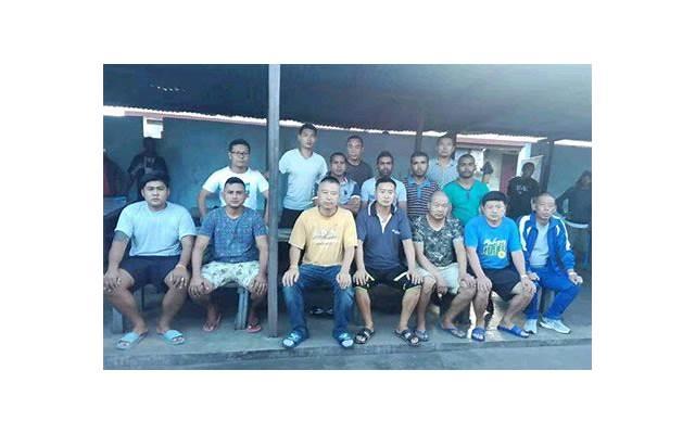 孕妇在医院待产，好朋友送美食给她吃：吃饱了才有力气生娃