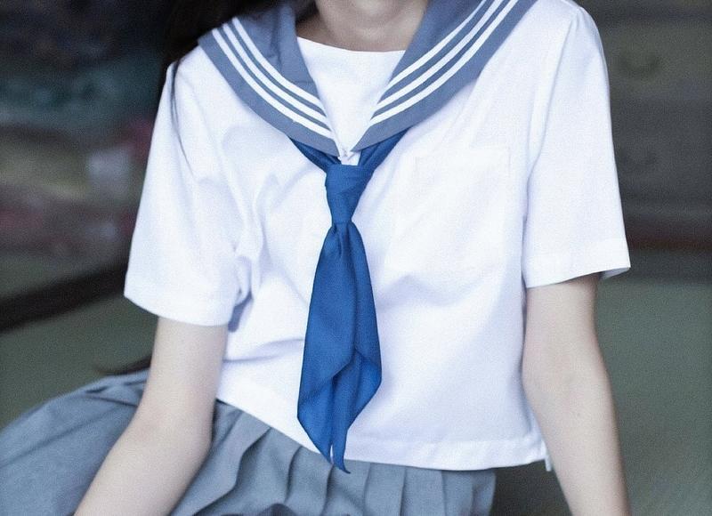 婆媳大闹除夕夜饭桌(儿媳与婆家同住一屋檐) 婆媳大闹除夕夜饭桌(儿媳与婆家同住一屋檐)