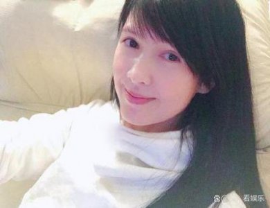 ​56岁周慧敏生图曝光，男粉丝簇拥而至，保安措施引发网友关注！