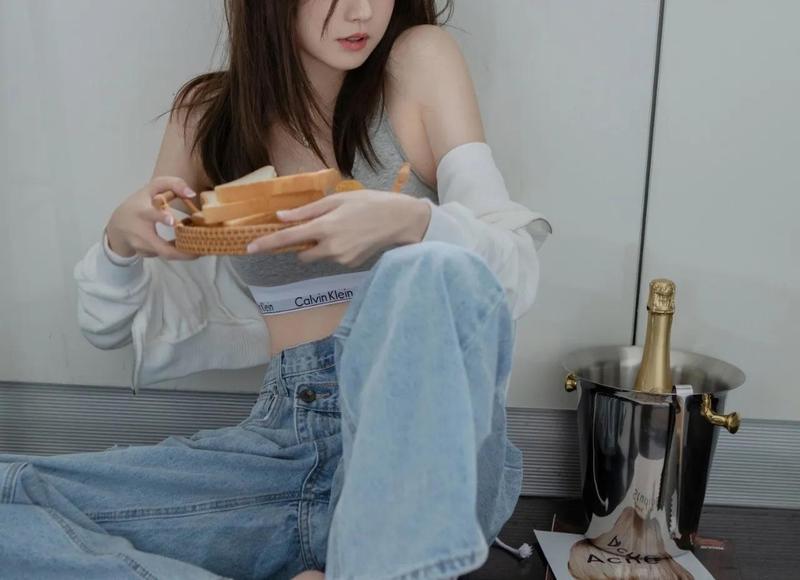 刚认识的女生聊天技巧大全教你怎么正确聊（刚认识的女生聊天技巧大全）