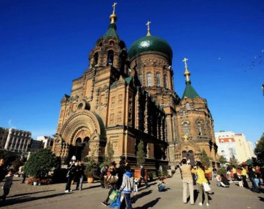 ​被联合国授予音乐之都称号，世界总共有六座，亚洲唯一一座在我国