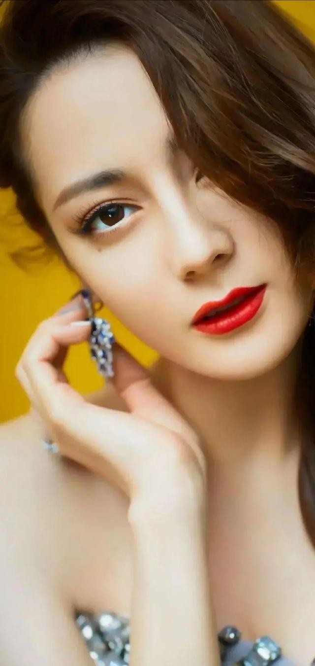 明星照片高清图片(明星高清原图壁纸)