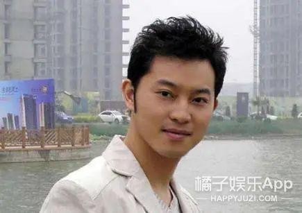 沙溢的个人资料 还记得《武林外传》里的白展堂吗?昔日小白脸成大叔?