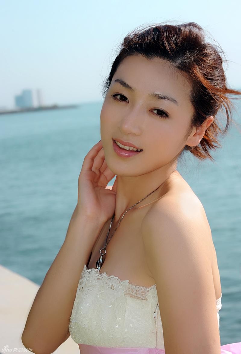 何彦霓,曲珊珊个人资料简介(曲珊珊是哪里人) 何彦霓,曲珊珊个人资料简介(曲珊珊是哪里人)