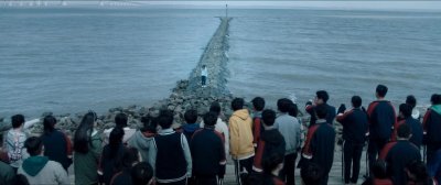 悲伤逆流成河影评(面对校园霸凌的时候,应该怎么办呢?)