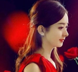 ​赵丽颖和冯绍峰认识多久了 赵丽颖为冯绍峰庆生