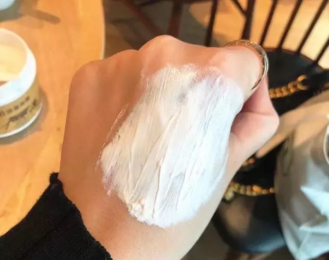 好用的涂抹式补水面膜推荐平价（好用又补水的平价面膜系列）(14)