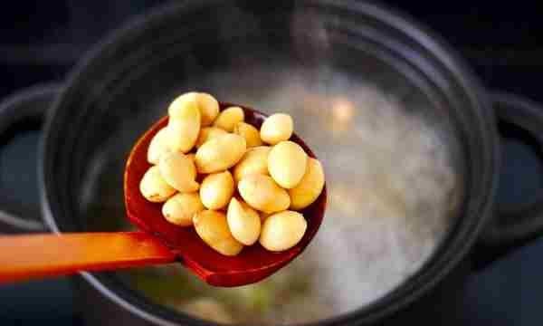 鸡汤怎么炖好喝又营养,鸡汤营养丰富吗图15