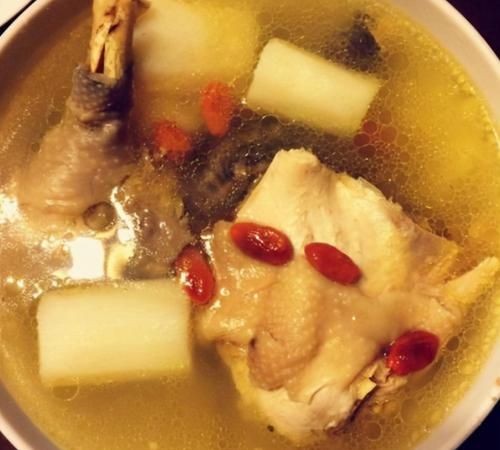 鸡汤怎么煲好喝又营养补血