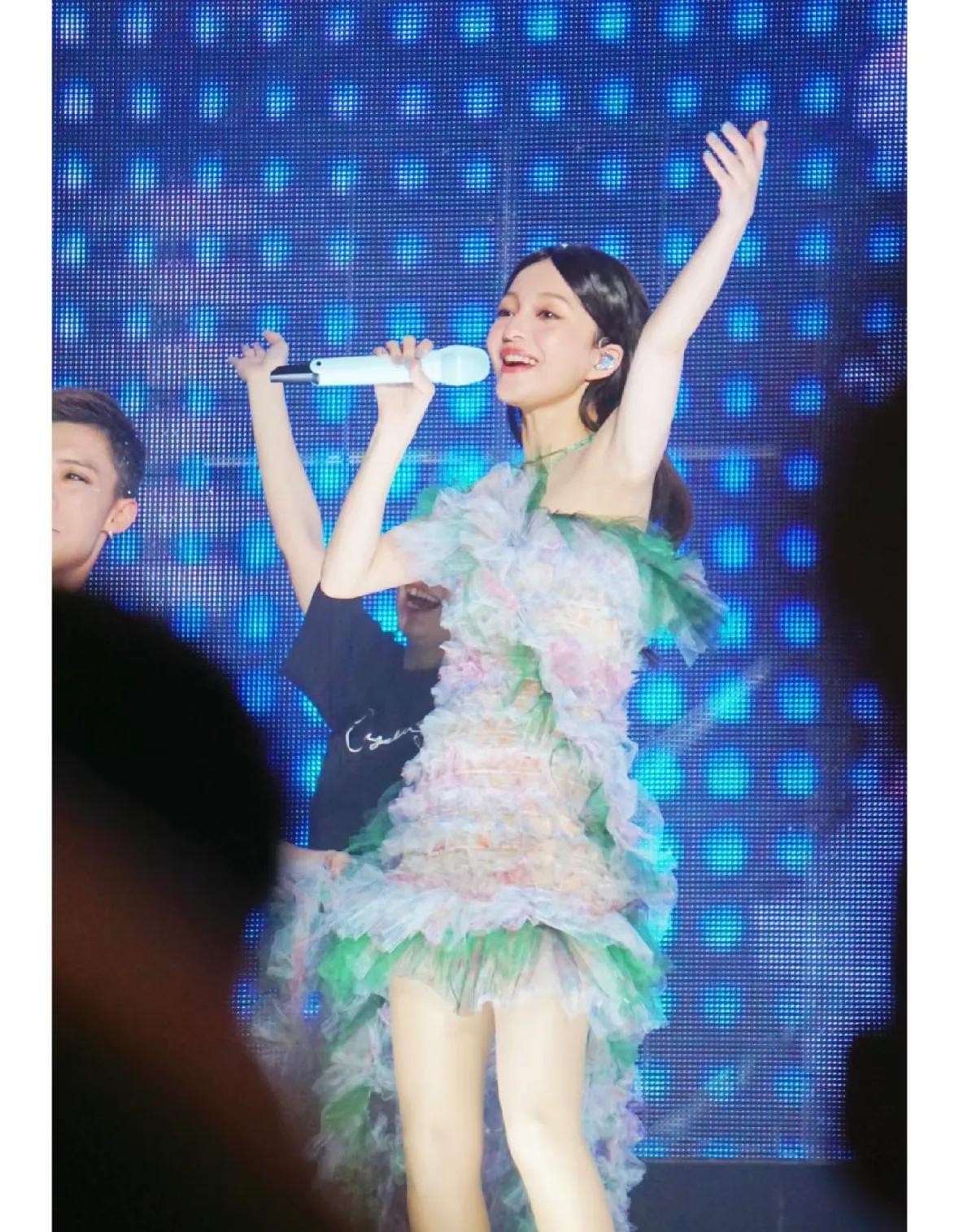 被父母搞得“身败名裂”张韶涵个人简介